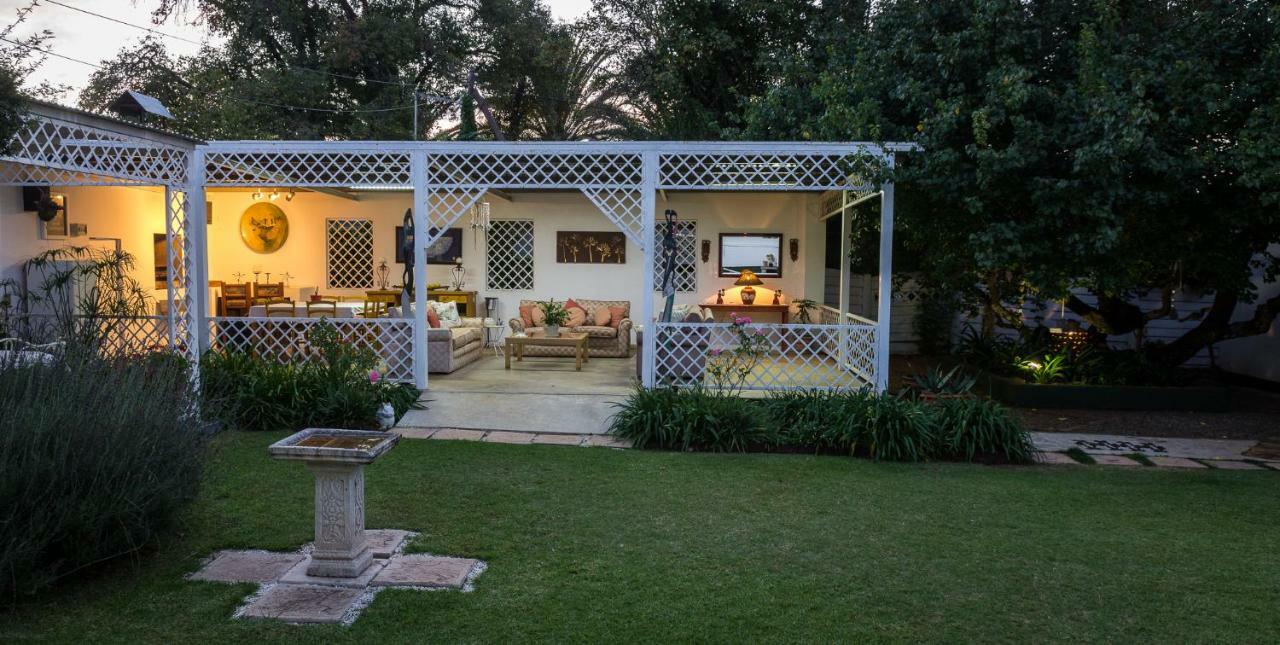 Silver Linings Guesthouse Parys Esterno foto
